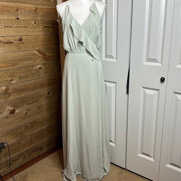 Wayf Wrap Formal Bridesmaid dress Sage green Ruffle V-Neck Size Medium - Picture 2 of 9